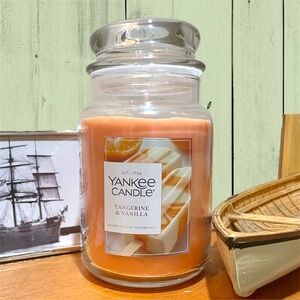 NEW Yankee Candle TANGERINE & VANILLA Scent 22 Oz Jar Candle Unused
